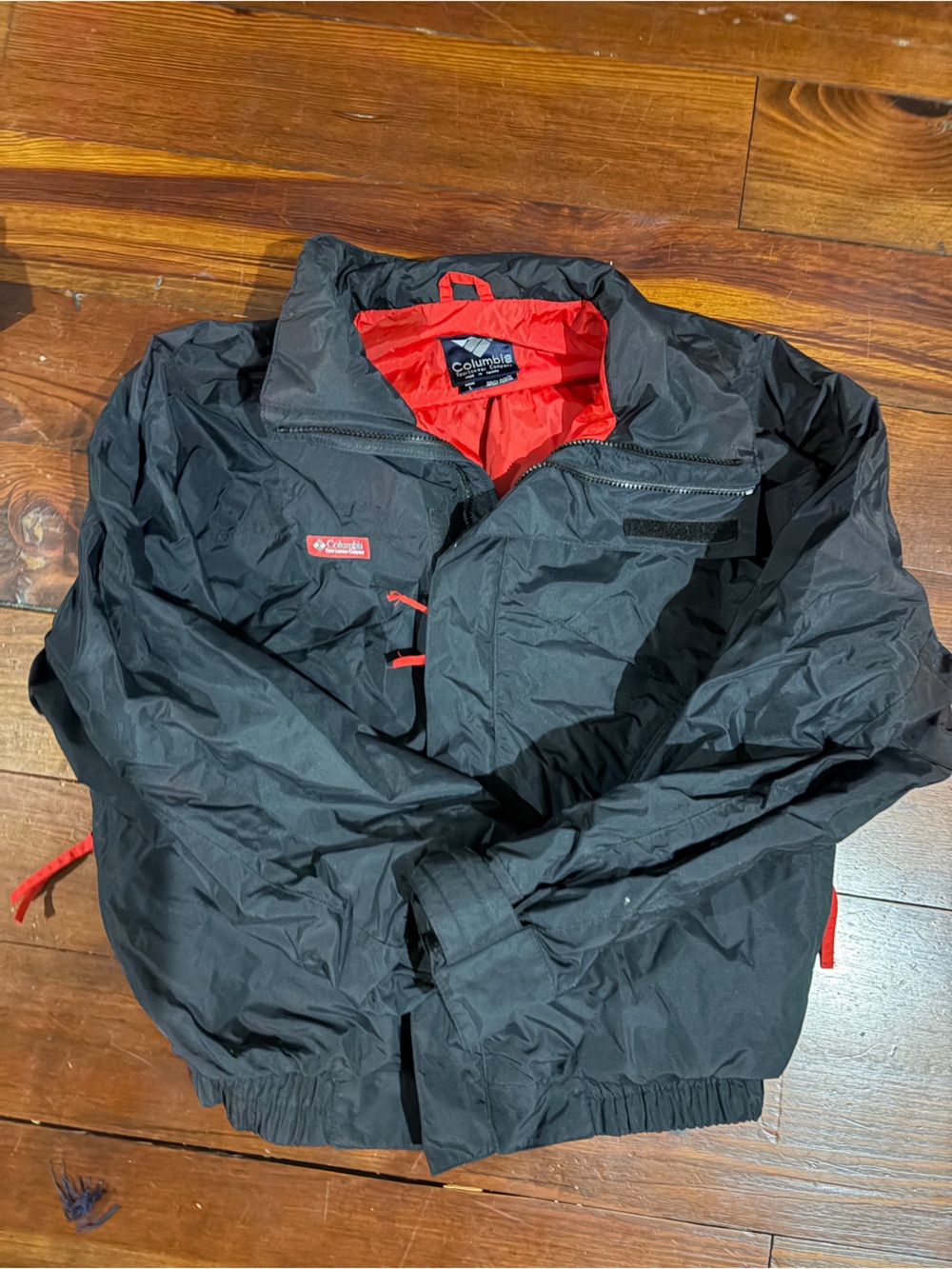 Vintage Columbia Men's Jacket L in Black and Red